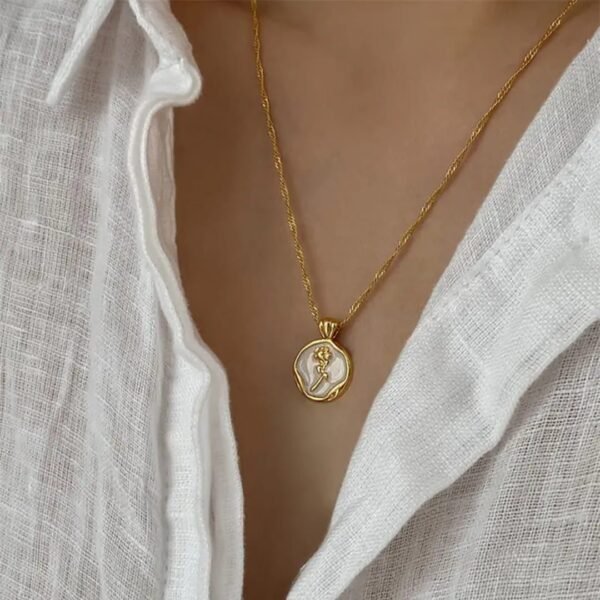 Rose coin pendant necklace - Image 2