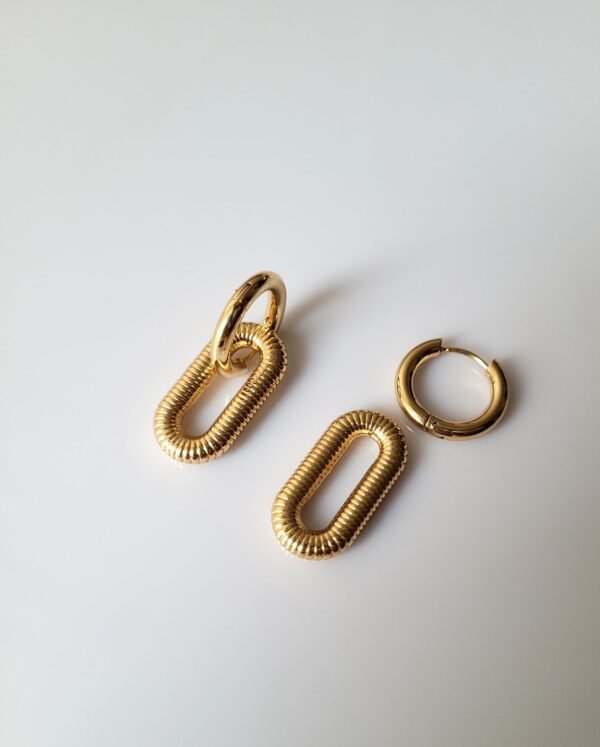 Spiral Link Hoops